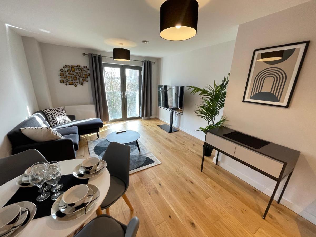 Stunning 2-Bed Apartment In Bristol With Parking Dış mekan fotoğraf